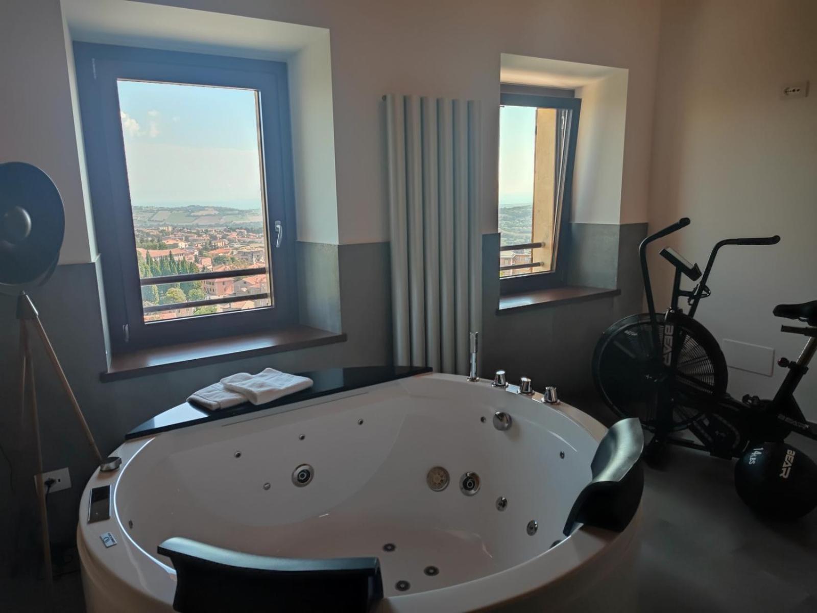 Note Di Rame Apartment Castelfidardo Luaran gambar