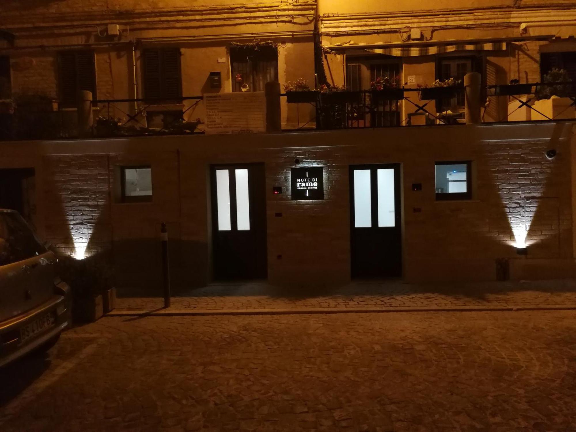 Note Di Rame Apartment Castelfidardo Luaran gambar